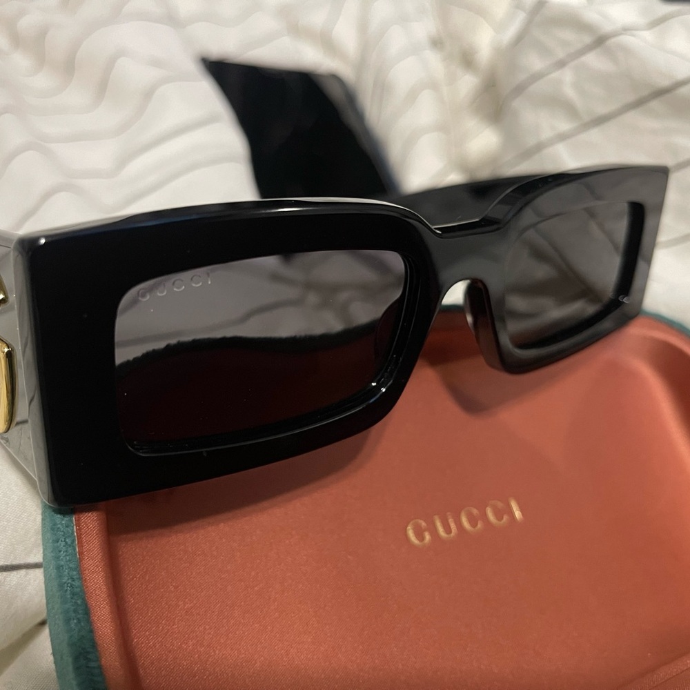 Gucci Black Sunglasses